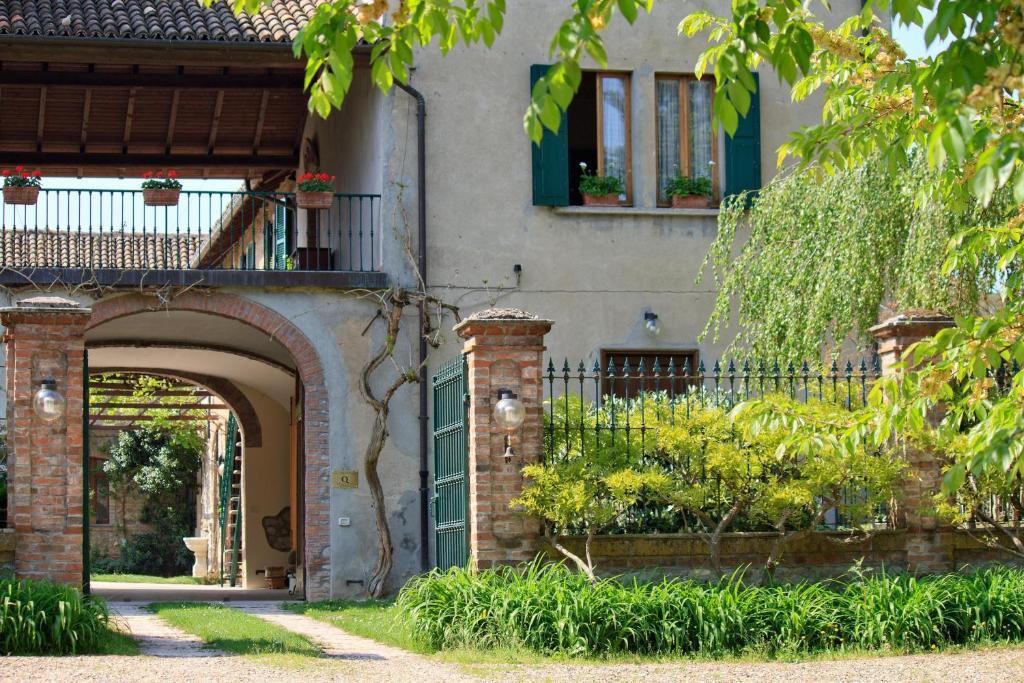 Tenuta Terensano Монлеале Экстерьер фото